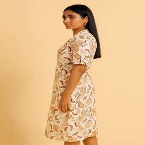 Robe en coton à col en V à fleurs pour femmes Robes imprimées à l'écran Robes de mode Utilisation au bureau Tunique de mode Robe de soirée Shopping en ligne - Product Image 2