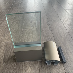 Base de garde-corps en verre aluminium moderne pour extérieur/intérieur-Garantie de 5 ans sans pilier en forme de U Qualité Vietnam - Product Image 4