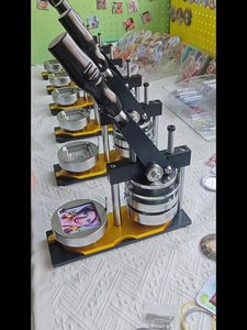 Tự làm vòng huy hiệu & nam châm nút Maker nhựa gương mở chai trong các kích cỡ 25mm 37mm <span class=keywords><strong>44mm</strong></span> 50mm 56mm 58mm 75mm - Product Image 4