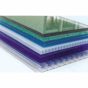 Translúcido 4mm-<span class=keywords><strong>6mm</strong></span> Panel <span class=keywords><strong>de</strong></span> techo <span class=keywords><strong>policarbonato</strong></span> <span class=keywords><strong>hoja</strong></span> hueca <span class=keywords><strong>precio</strong></span> - Product Image 3