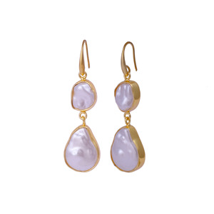 Boucles d'oreilles crochet en forme de goutte d'eau douce perle d'eau douce de créateur - Product Image 2