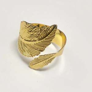 Usine <span class=keywords><strong>En</strong></span> Gros Haut De Gamme Hôtel Serviette Anneaux Feuille D'or Serviette Anneaux Serviette Cercles Fermoirs et Anneau De <span class=keywords><strong>Tissu</strong></span> pour Bords De Serviette - Product Image 4