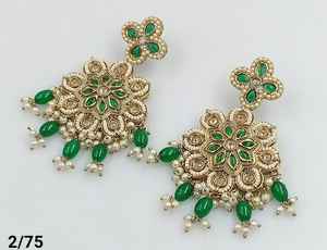 BOUCLES D'OREILLES JUMKHAS TRADITIONNELLES INDIENNES & BOUCLES D'OREILLES KUNDAN EN PLAQUÉ OR AVEC PERLES POUR FEMMES ET FILLES - Product Image 2