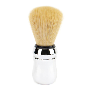 Blaireau de rasage personnalisé pour hommes à poils doux denses et manche en bois pour le toilettage classique - Product Image 1