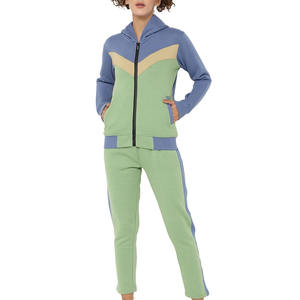 Survêtement grande taille pour femmes très vendu ensemble de survêtements à haut court pour femmes taille personnalisée avec quantité minimale de commande bas motif solide pour l'hiver - Product Image 1