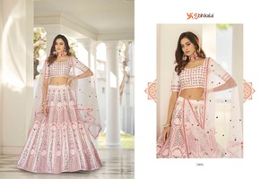 Vente chaude de tissu de soie de qualité supérieure Lehenga Choli avec chemisier fantaisie entièrement cousu du fournisseur indien - Product Image 2