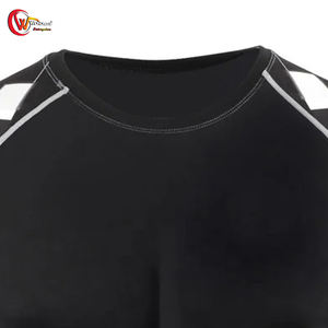 Mangas largas Nuevo diseño Hombres Rash Guard Spandex/Poliéster Transpirable Logotipo personalizado Servicio OEM Ropa de fitness - Product Image 4