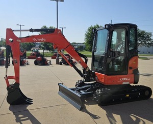 รถขุดไฮดรอลิก Kubota U35-4 รุ่นพรีเมียม รถขุดตีนตะขาบไฮดรอลิกมือสอง ยี่ห้อดัง รถขุดขนาดเล็ก U35-4 สำหรับขาย - Product Image 1