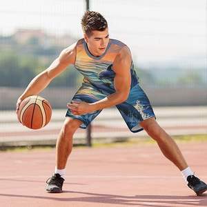 Vêtements de basket-ball de qualité supérieure conçus sur mesure short en jersey original ensemble d'uniformes d'entraînement imprimés par sublimation respirants - Product Image 4