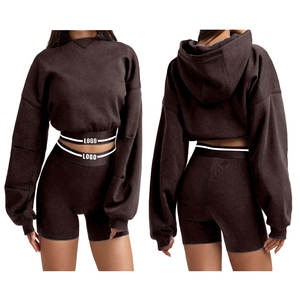 Ensemble 2 pièces haut de gamme ensemble de shorts à capuche surdimensionnés à épaules tombantes meilleurs ensembles pour femmes vierges à motif solide exigeant - Product Image 4