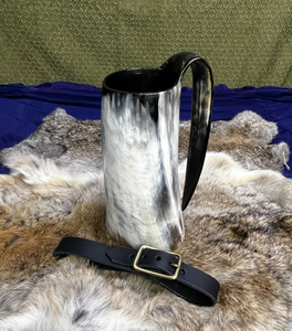 Grande tasse de corne à boire de Viking Tankard avec sangle de tasse Cadeaux de mari de bière médiévale, cadeau de couples, cadeaux de Noël - Product Image 2