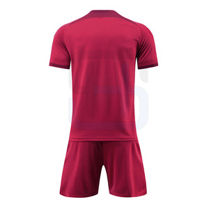 Uniforme de football de haute qualité 100% polyester, respirant, léger et à séchage rapide, avec logo et nom d'équipe personnalisés - Product Image 2