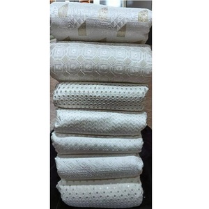 Tissu satiné Dobby de poids moyen le plus vendu Texture lisse élégant saris de mariage matériaux de robe antistatique vente disponible - Product Image 4