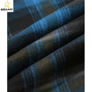 Veste en tissu sherpa à carreaux multicolores avec capuche pour homme - Product Image 6