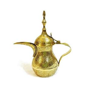 Théière en laiton marocaine indienne de haute qualité implorée à la main café et théière en métal décoratifs pour la maison - Product Image 2