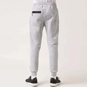 กางเกงวอร์มผู้ชายคุณภาพสูง น้ำหนักเบา สกรีนโลโก้ได้ กางเกงออกกำลังกายลำลอง วิ่ง จ็อกกิ้ง ขายส่ง กางเกงจ็อกกิ้งผู้ชายแบบเรียบ - Product Image 5