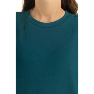 เสื้อยืดไหมพรมโอเวอร์ไซส์สำหรับผู้หญิง WM-KTP-SS26-03-A ผ้าฝ้ายระบายอากาศ น้ำหนักเบา สวมใส่สบาย รับผลิตแบบ OEM ODM เสื้อผ้าฤดูร้อนรักษ์โลก - Product Image 5