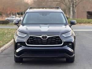 Toyota Highlander XLE d'occasion 2021 - Product Image 4