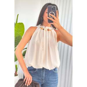 Blouses blanches en gros avec col perlé et design ballon - Blanc - Product Image 2