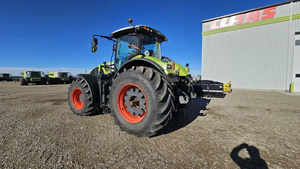 รถแทรกเตอร์ CLAAS AXION 940 ยอดขายดีที่สุดปี 2021 รถแทรกเตอร์สำหรับงานเกษตรที่ได้รับความนิยม เครื่องจักรกลการเกษตรสำหรับงานหนัก รถแทรกเตอร์ 180 แรงม้า ขับเคลื่อน 4 ล้อ - Product Image 3