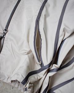 Veste coupe-vent en nylon imperméable d'hiver, nouvelle conception personnalisée, style streetwear, col montant, rayures, ourlet ajustable, fermeture éclair cachée - Product Image 4