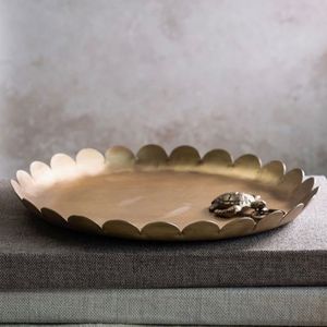 Plateau de service élégant en laiton avec finition dorée polie, personnalisable pour une mise en scène de table de luxe et un service festif, mariage, Ramadan - Product Image 6