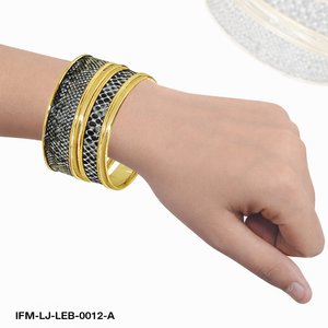 Conjunto de Brazaletes Artesanales de Latón y Cuero Repujado, Diseño de Serpiente Gris y Oro Pulido, Joyería de Lujo para la Muñeca - Product Image 2