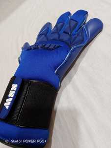 Gants de gardien de but en cuir pour adultes et enfants personnalisés conception antidérapante gants de football de gros pour l'entraînement et les matchs en plein air - Product Image 6