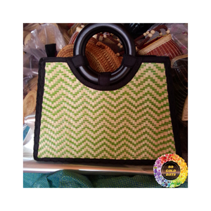 Sac de plage en jonc de mer tissé à la main avec poche intérieure fourre-tout en paille durable pour les vacances de voyage d'été et les activités de plein air quotidiennes - Product Image 4