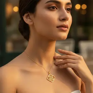 Collar de Filigrana Moderno para Mujer con Baño de Oro de 22k, Cadena de Latón con Incrustaciones de Diamantes Geométricos, Joyería con Letras y Números de Diamantes, Regalo - Product Image 2