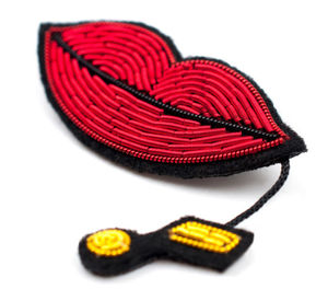 Broches de alambre de lingotes de nuevo diseño de la mejor calidad, broches de alambre de lingotes al por mayor a bajo precio, hermoso broche de labios a la moda #0072255 - Product Image 1