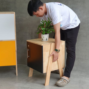 ตู้ล็อกเกอร์ส่วนตัวขนาดเล็กพร้อมประตูล็อคได้ สีดำ 40x40x48 ซม. ขาแบบ A-Frame รุ่น TCN68006 สำหรับเก็บเสื้อโค้ทผู้หญิง - Product Image 6