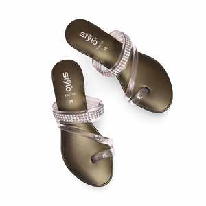 รองเท้า FN0750ทันสมัยผ้าใบแฟนซีมะกอก - Product Image 1