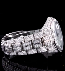 Reloj de Lujo con Movimiento de Cuarzo, Acero Inoxidable, Incrustaciones de Moissanita y Diamantes, con Brillo Intenso y Diseño de Moda Élite - Product Image 6