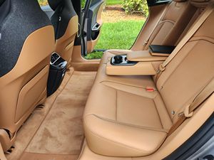 ลูซิซิด 2023 รถตู้ขับเคลื่อนล้อหลังแบบมอเตอร์คู่ หลังคากระจก ระยะทางวิ่ง >700 กม. เกียร์อัตโนมัติ เบาะหนัง หลังคาซันรูฟแบบพาโนรามา แบตเตอรี่ 110 กิโลวัตต์ชั่วโมง - Product Image 5