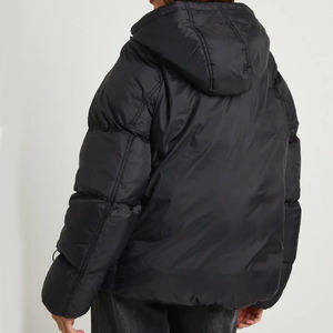 Veste tendance de style streetwear à prix d'usine pour un usage quotidien, tissu en nylon et polyester de qualité supérieure, veste matelassée oversize pour femmes 2026 - Product Image 3
