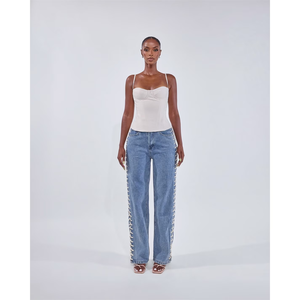 Chemise décontractée pour femmes avec tissu confortable, chemise d'été légère pour un usage quotidien, chemise de bureau avec un design simple et propre - Product Image 5