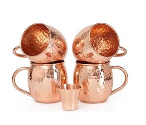 Tasses en cuivre de style antique rustique avec des motifs martelés parfaits pour offrir ou rehausser votre expérience de service de cocktails - Product Image 3