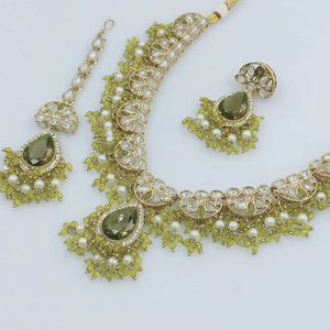 Nuevo diseño elegante chapado en oro tradicional Motipearl & Kundan tachonado gargantilla collar pendiente Mangtika conjunto y conjunto de joyas mujeres - Product Image 1