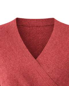 Pull en tricot rouge pour femmes, style enveloppant, manches longues, col en V, doux, décontracté, haut d'hiver élégant, pull tendance pour femmes pour un usage quotidien - Product Image 5