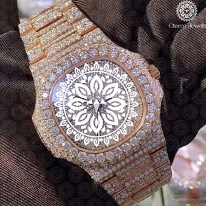 Reloj de Lujo Charm Jewells con Diamantes en Oro, 42 mm, Forma Tonneau, Analógico, Cuarzo, Cristal de Zafiro, Cierre Plegable para Hombre - Product Image 1