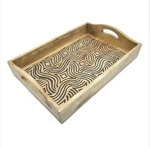 ถาดไม้เสิร์ฟอาหารเช้าแกะสลักด้วยมือพร้อมด้ามจับถาดไม้มะม่วงปลอดภัยสำหรับอาหารใช้ในโรงแรมและร้านอาหาร - Product Image 1