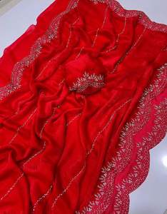 สินค้ามาใหม่ ชุดส่าหรีผ้าชีฟอง Fendy รุ่น Jarkhan Dimound พร้อมเสื้อคลุม ชุดส่าหรีผ้าชีฟอง Fendy สุดหรู ประดับด้วยงานเพชร Jarkhan อย่างดี - Product Image 4