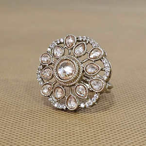 แหวนแฟชั่นแบบโบราณปรับได้สำหรับผู้หญิงพร้อมเครื่องประดับดีไซน์เนอร์ - Product Image 2