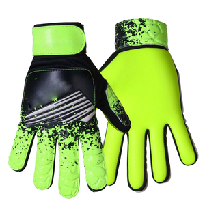 Protection complète des doigts des mains Vêtements de sport Produit de haute qualité Gants de gardien de but de football PAR AMAZING INDUSTRIES - Product Image 6