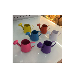 Arrosoir décoratif en métal coloré pour enfants et produit Offre Spéciale artisanal indien - Product Image 4