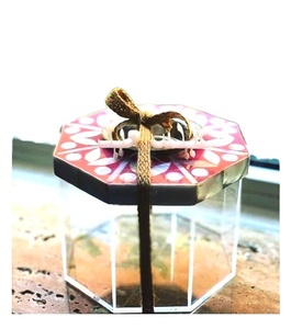 Pot en acrylique artisanal de luxe avec balai en bois et couvercle en os boîte-cadeau de décoration indienne pour le stockage de l'artisanat de qualité vente en gros - Product Image 2