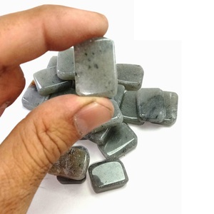 Cubo de cristal de Aventurina gris caído al por mayor, piedra preciosa de Reiki Chakra con grabado tallado, piedra de guijarro de ágata para curación - Product Image 4