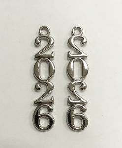 Breloques métalliques personnalisées avec numéro d'année, pendentifs en alliage plaqué argent poli pour bijoux de remise de diplôme, porte-clés et projets de bricolage - Product Image 5