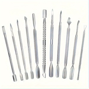 Poussoirs à cuticules personnalisés, outil de nettoyage des ongles et instruments de manucure double face en acier inoxydable de haute qualité - Product Image 6